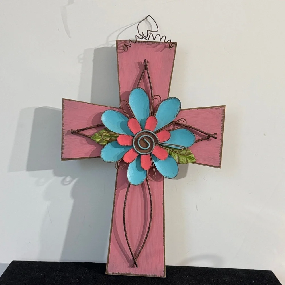 Beautiful Rustic Decorative Metal Floral Cross